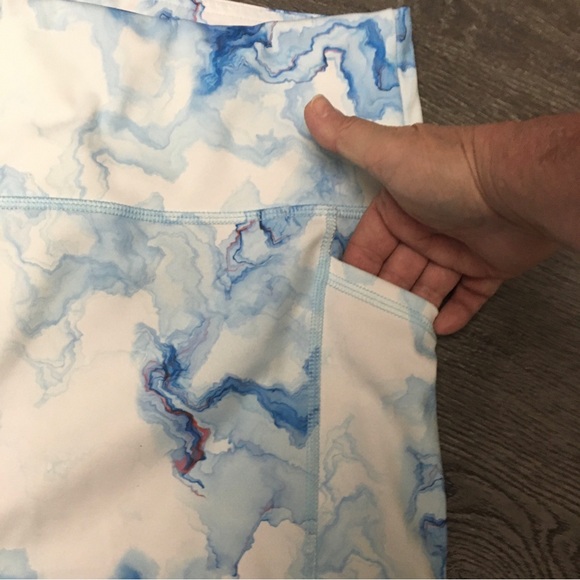A Core Shorts Womens 2XL Pull On Active Athletic Pockets Blue Tie Dye Marble - Picture 6 of 10
